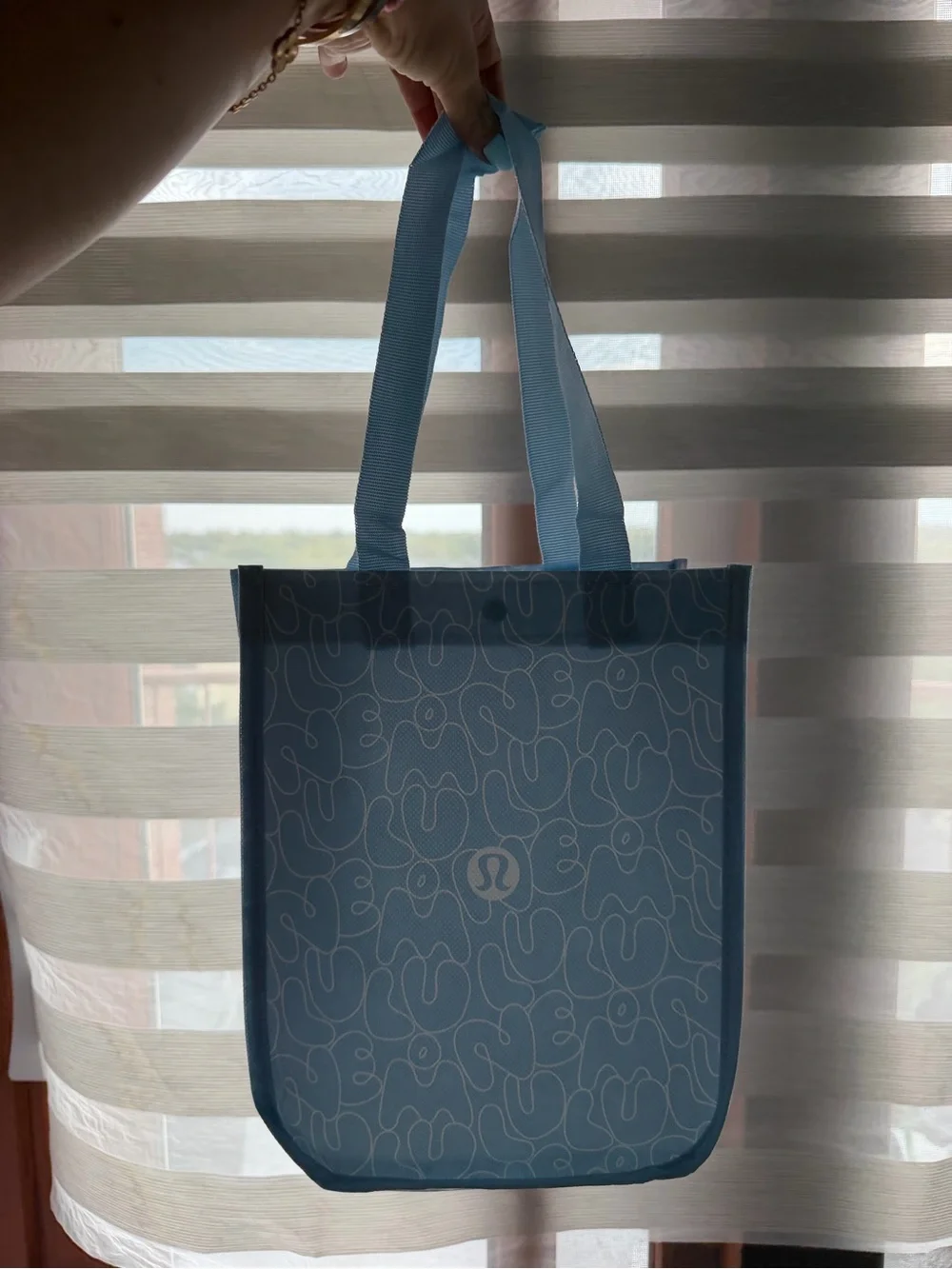 lululemon athletica Light Blue Patterned shopping Tote new